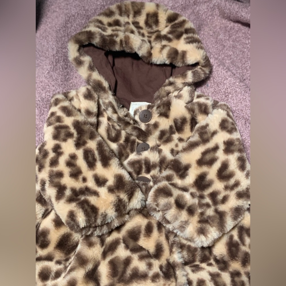 Infant faux fur coat - size 6-9 months